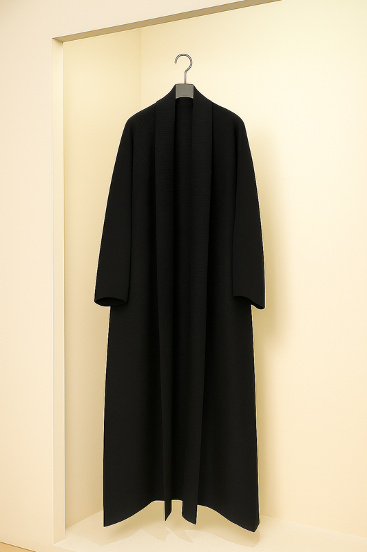 The Essential Everyday Pleat - Black